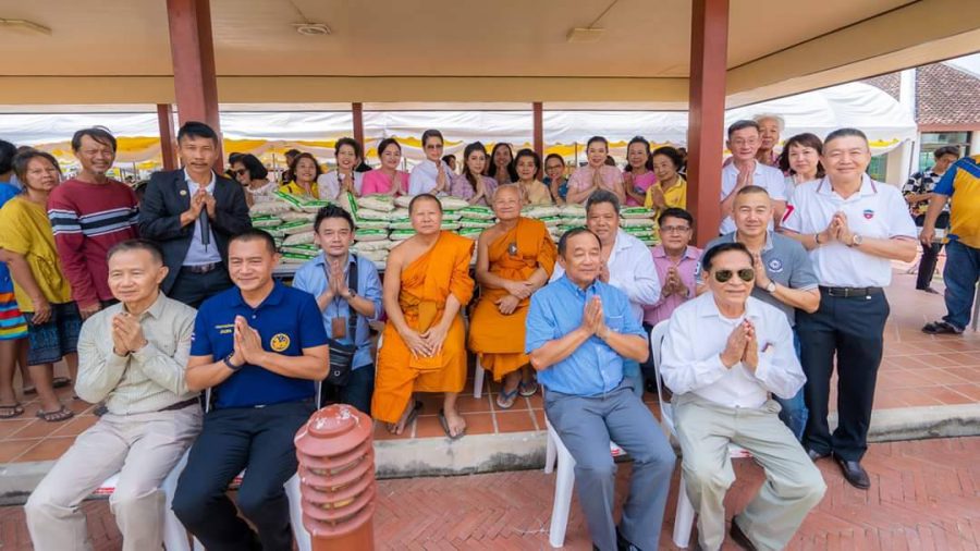 ถวายทักษิณานุปทานหลวงปู่สวัสดิ์ เนื่องในวาระอายุวัฒนมงคล 65 ปี พระครูอนุกูลศาสนกิจ เจ้าอาวาสวัดศาลาปูน