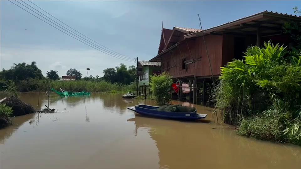 บางบาลระทมซ้ำ ท่วมรอบ 2 เขื่อนเจ้าพระยาระบายน้ำ แค่ข้ามคืนสูง 1 เมตร