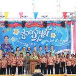 เทศบาลเมืองบ้านกรด จัดกิจกรรม สืบสานประเพณีไทย วันสงกรานต์-วันครอบครัว เน้นสร้างความสามัคคีในชุมชน