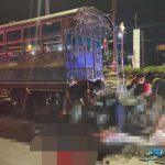 หนุ่มขี่ จยย. พุ่งชนท้ายสองแถว ดับกลางแยกไฟแดงอยุธยา